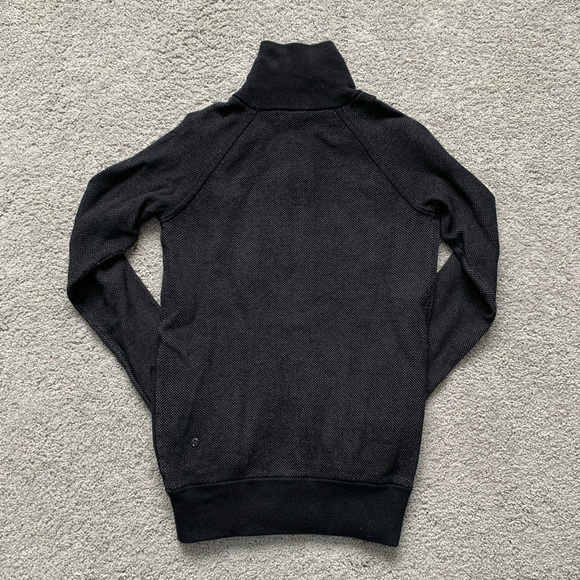 Reversible lululemon zip up sweater - Picture 4 of 5